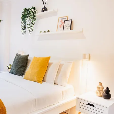 Ourique Charm - Near The Market & Metro
