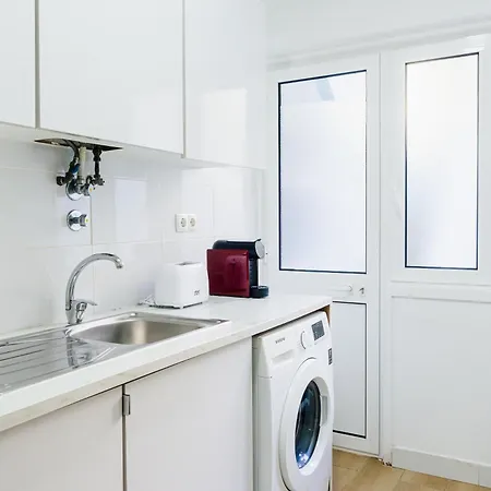 Ourique Charm - Near The Market & Metro Apartman Lisboa